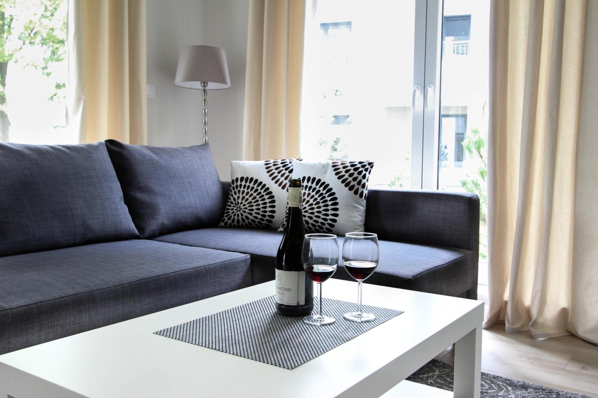 אוסטרוני מורסקי Rezydencja Apartamenty Ostrowski מראה חיצוני תמונה